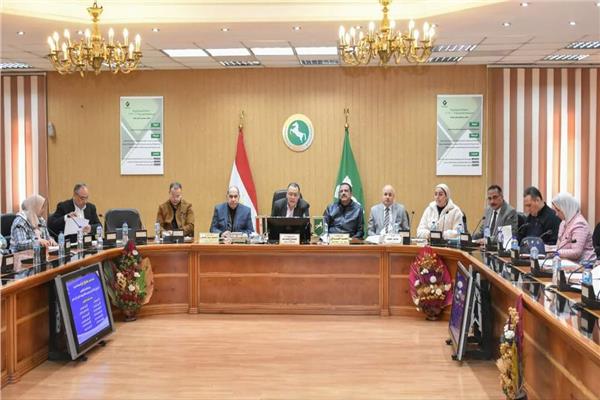 الدكتور ممدوح غراب محافظ الشرقية