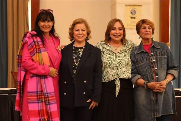 إعادة تعريف سينما المرأة ندوه ضمن مهرجان الأقصر للسينما الإفريقية