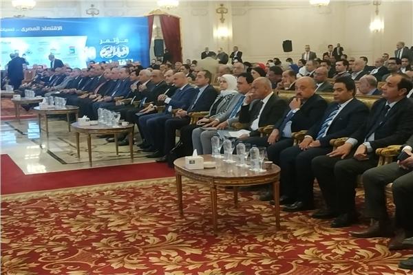 صورة من الجلسة