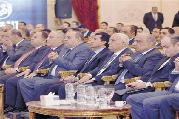 مشاركة واسعة من الحكومة ومجتمع المال والأعمال في مؤتمر أخبار اليوم الاقتصادي
