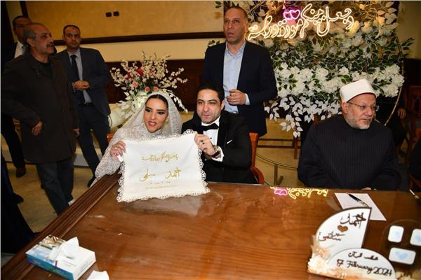 العروسان