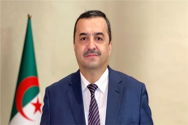 وزير الطاقة الجزائري، محمد عرقاب مع الرئيس الفنزويلي