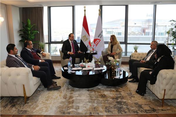  رئيس الهيئة العامة للرعاية الصحية يلتقي المدير التنفيذي للأكاديمية الوطنية للتدريب