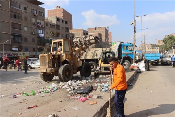 أعمال النظافة بالشوارع
