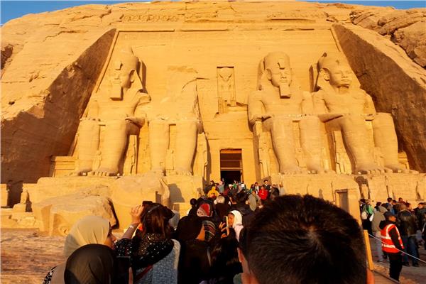 فرق مهرجان أسوان