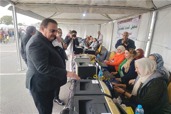 المهندس هانى ضاحى يدلي بصوته