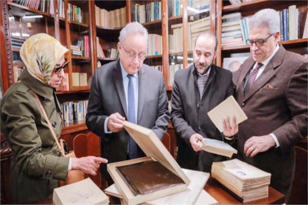 علاء عبد الهادى و الدكتور أحمد زايد