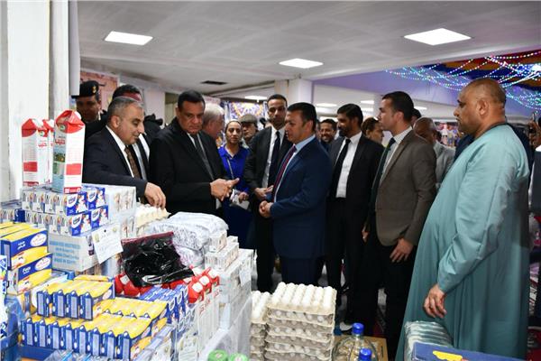  وزير التنمية المحلية ومحافظ جنوب سيناء