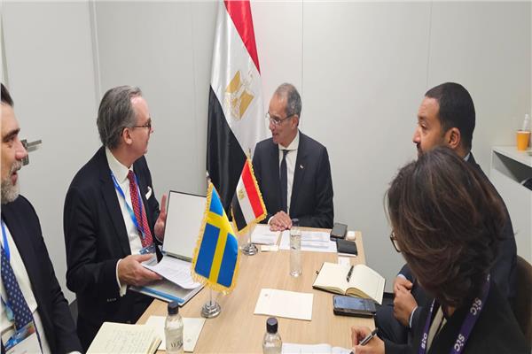  وزير الاتصالات ونائب وزير التجارة الخارجية بالسويد