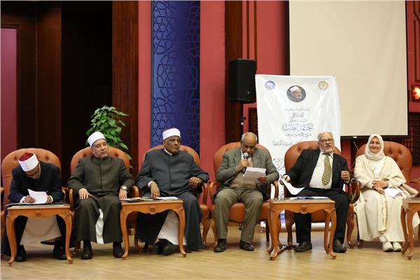 *د.عباس شومان: هيئة كبار العلماء أحدثت توازنا أعاد للمجتمع استقراره*