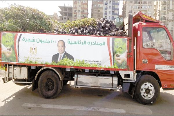 سيارات المبادرة الرئاسية تحمل شتلات الشجر