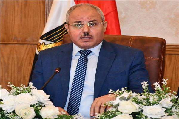 الدكتور ناصر سعيد مندور رئيس جامعة قناة السويس