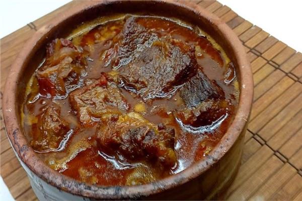 طاجن اللحم بالبصل