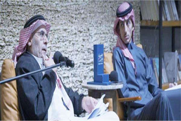فهد العتيق فى المقهى الثقافى