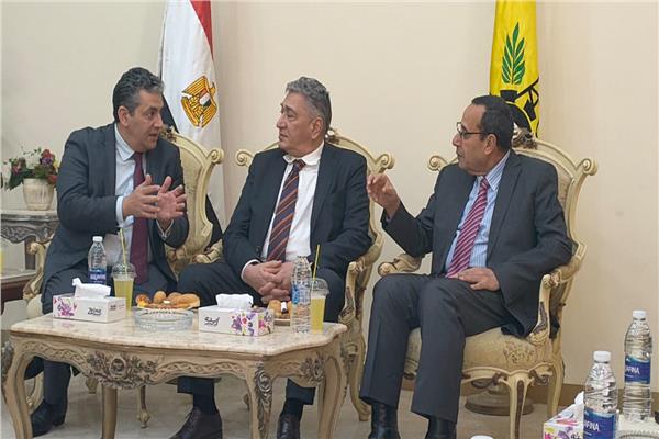 اللواء دكتور محمد عبدالفضيل شوشة محافظ شمال سيناء خلال اللقاء