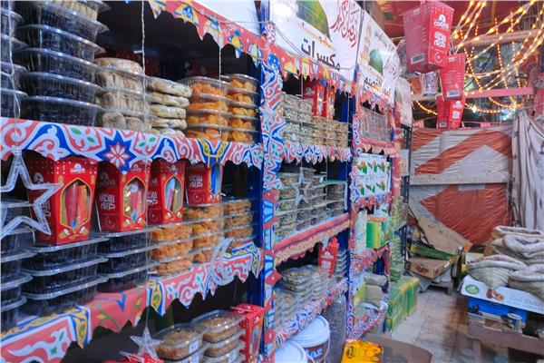 شوارع الإسماعيلية تستعد لاستقبال رمضان