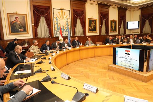اجتماع محافظ القاهرة