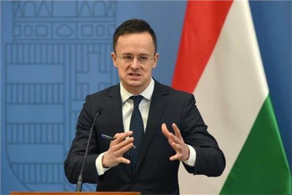 وزير الخارجية المجري بيتر سيارتو