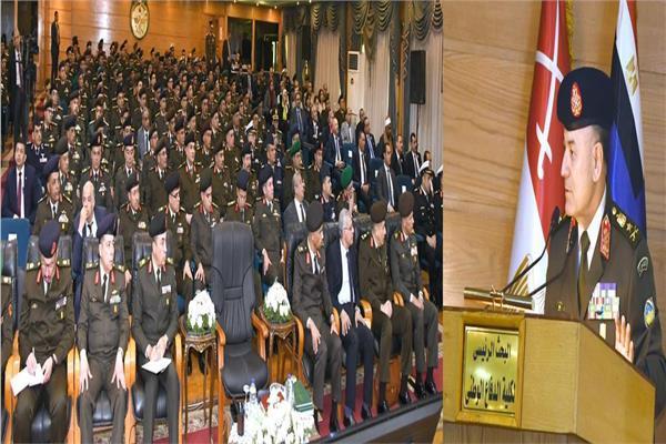 الفريق أسامة عسكر يشهد مناقشة البحث الرئيسى للأكاديمية العسكرية