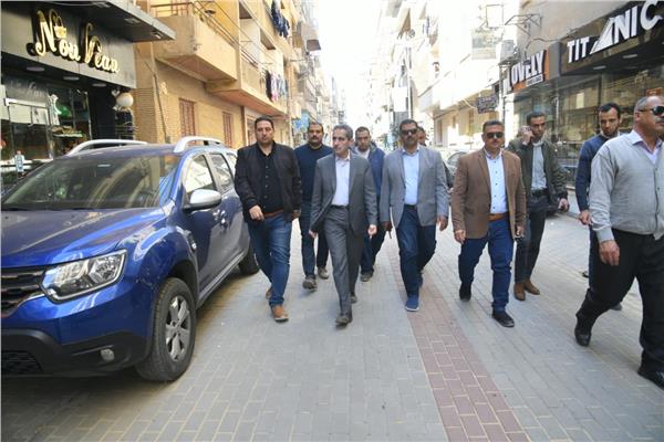 محافظ الغربية يتفقد مشروعات الرصف والتطوير بطنطا 