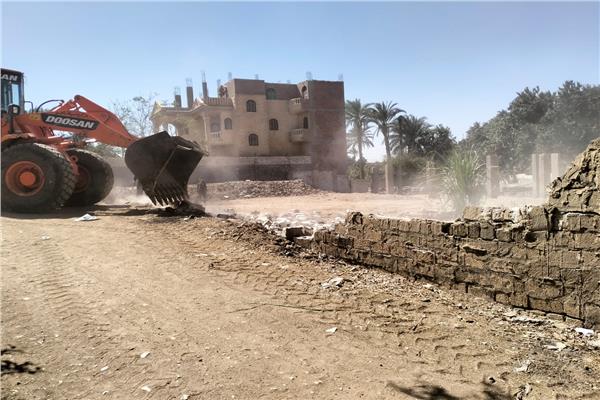 جانب من اعمال الازالة