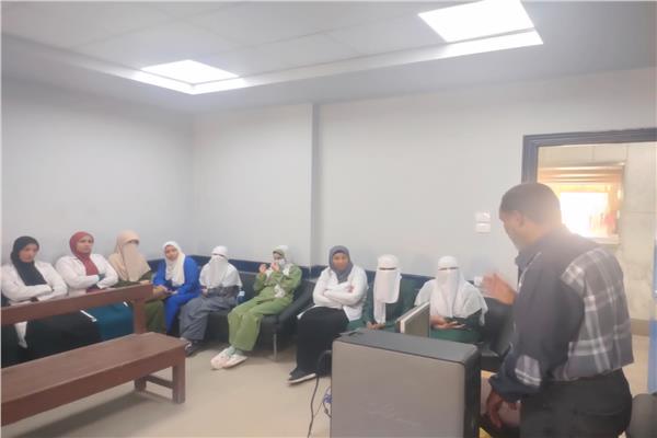 ندوة تثقيفية لنشر ثقافة السلامة والصحة المهنية