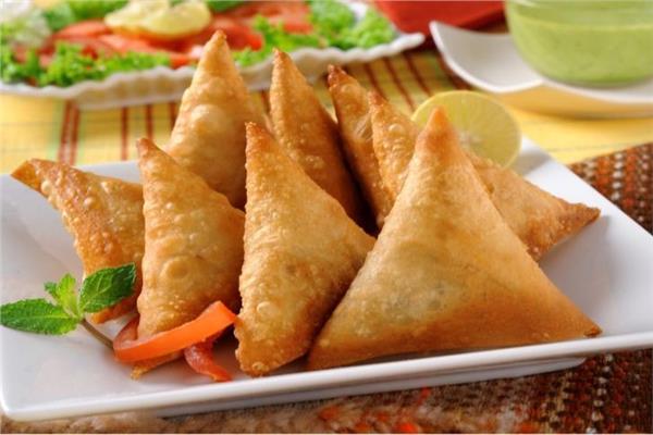 السمبوسة بحشوة الأجبان