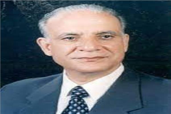 الدكتور أحمد فؤاد باشا 