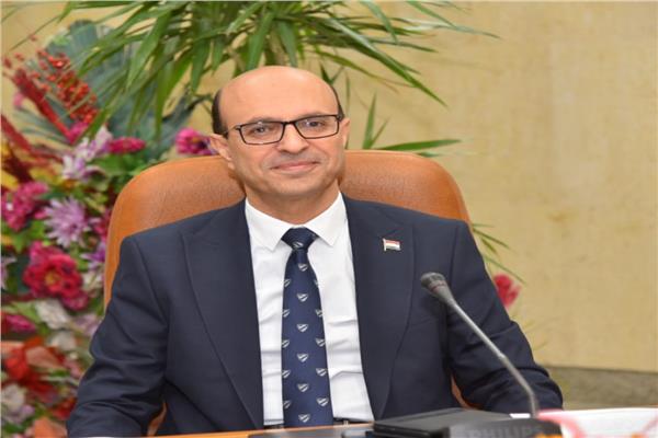 الدكتور أحمد المنشاوى رئيس جامعة أسيوط