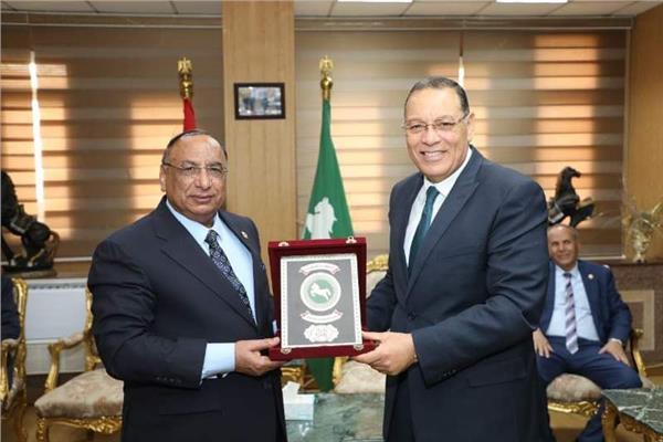 الدكتور ممدوح غراب محافظ الشرقية، المستشار مسعد عبد المقصود الفخراني - رئيس هيئة قضايا الدولة