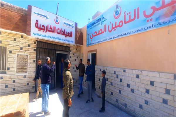 مستشار محافظ البحر الأحمر يتفقد المشروعات 