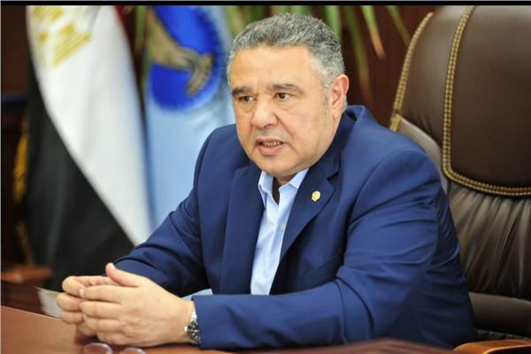 اللواء عمرو حنفى محافظ البحر الأحمر