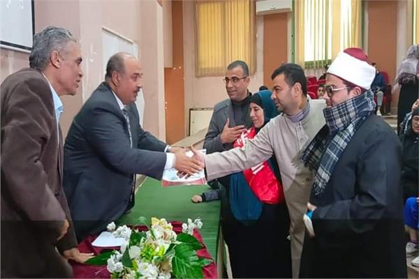 احتفالية الأم المثالية