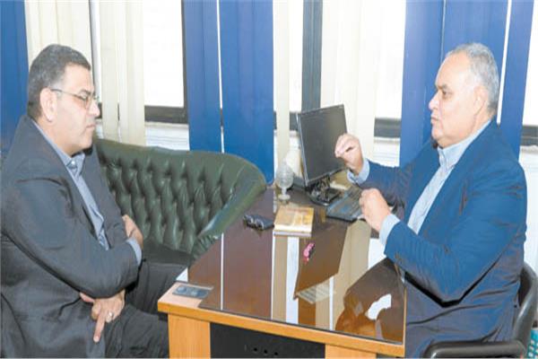 د. رضا سكر خلال حواره مع «الأخبار»