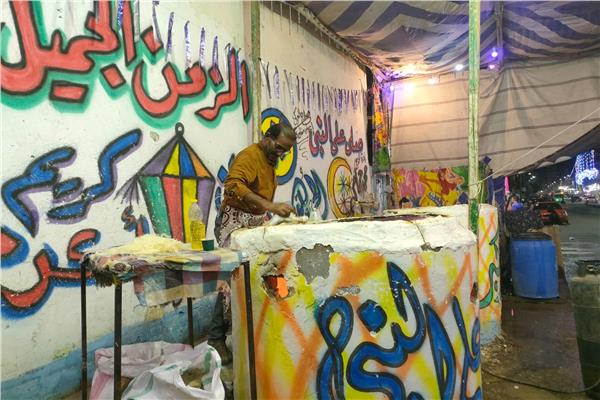 "كنافة وقطايف" البلدي يكسب بروائح رمضان