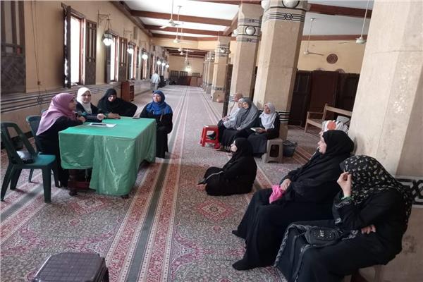 فعاليات اليوم السابع عشر لملتقى الفكر للواعظات بمسجد السيدة نفيسة
