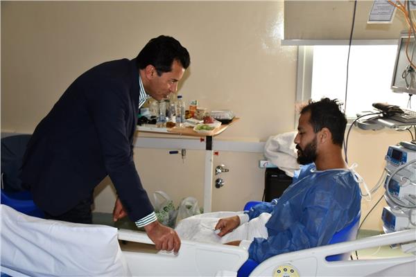وزير الرياضة مع أحمد رفعت