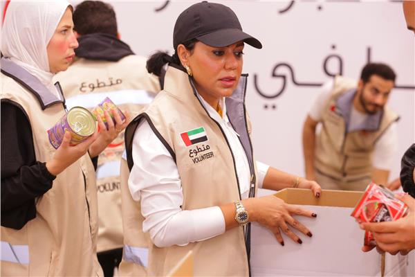 تجهيز المساعدات للفلسطينيين بغزة