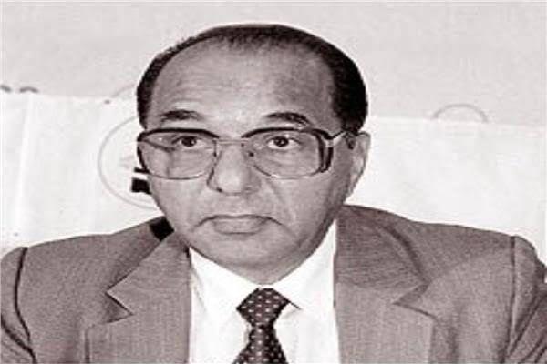 محمود حمدي زقزوق