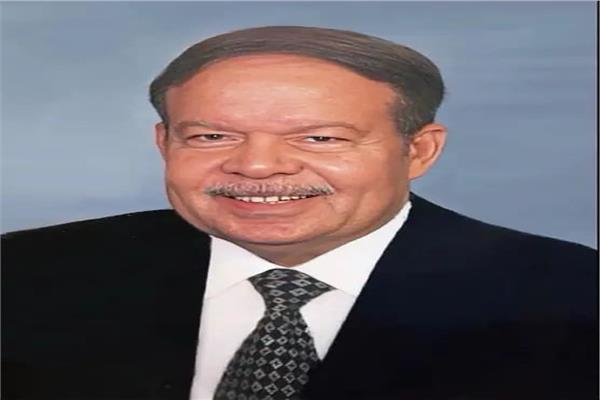 الدكتور أحمد فتحي سرور