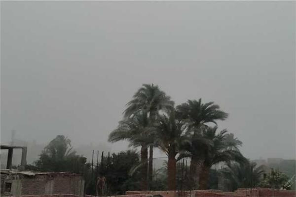 عاصفة ترابية 
