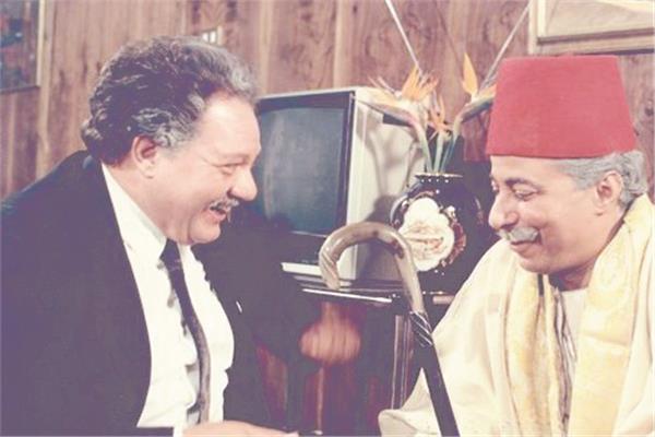يحيى الفخرانى وصلاح السعدنى فى «ليالى الحلمية»