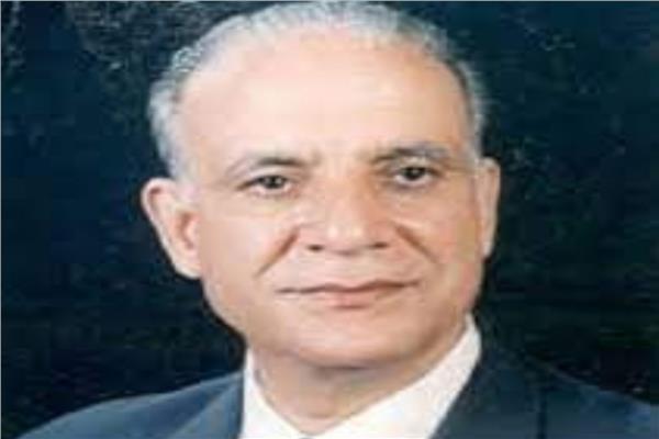 الأستاذ الدكتور أحمد فؤاد باشا (عضو مجمع اللغة العربية)