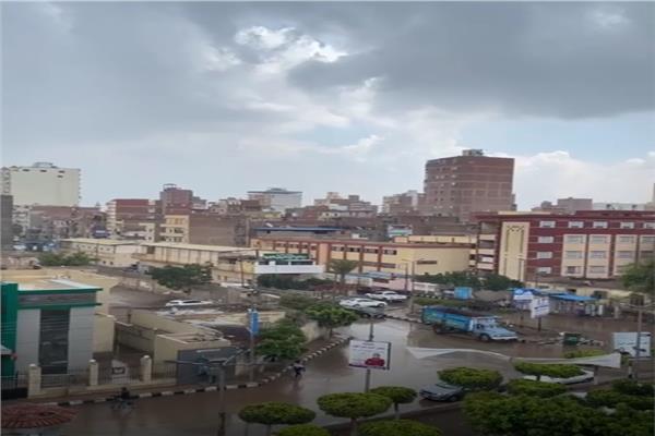 أمطار غزيرة ورياح شديدة