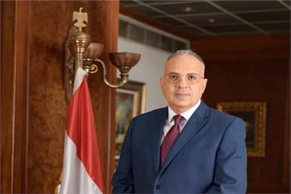 وزير الموارد المائية والرى