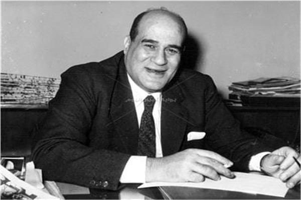 مصطفى أمين 