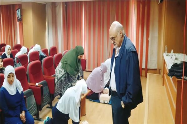 برامج تدريبية على الانعاش القلبي الرئوي