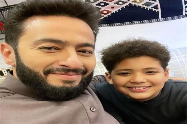 حمادة هلال و نجله