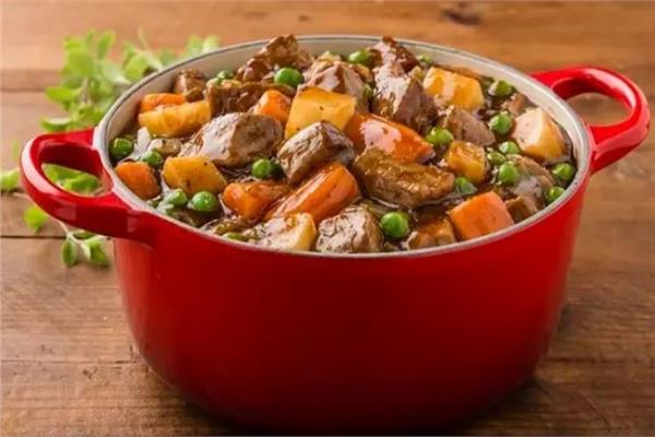 طاجن اللحم بالبصل وصوص الصويا 