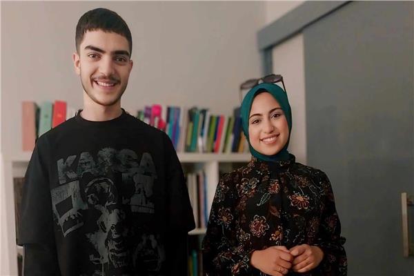 معتز هشام مع محررة بوابة أخبار اليوم